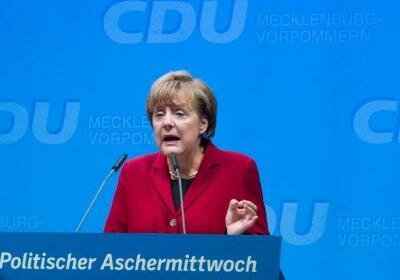 Меркель выступила за нормализацию отношений с Россией
