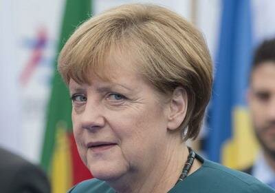 Меркель: Минские соглашения должны строго соблюдаться