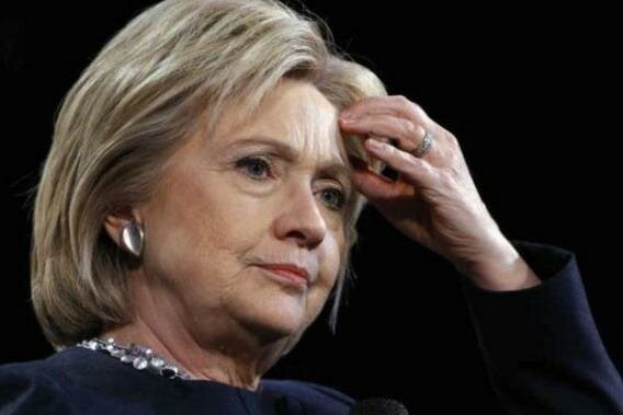 Клинтон обвинила «российский WikiLeaks» и главу ФБР в поражении на выборах