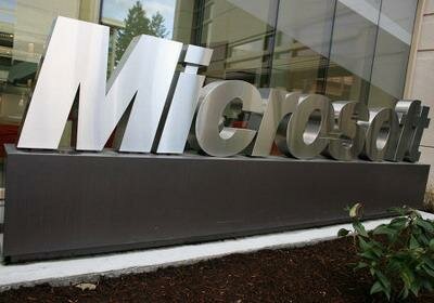 Microsoft намерена сократить около 9 тыс сотрудников в Nokia