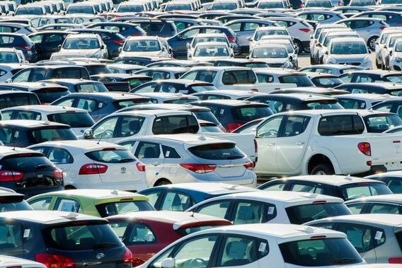 Продажи новых автомобилей в ЕС в январе выросли на 6,2%