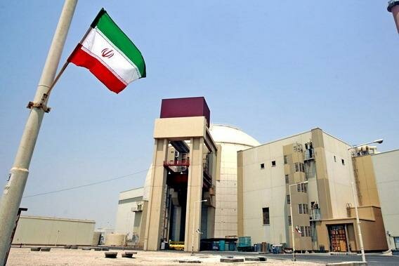США сняли санкции против двух банков Ирана в обмен на освобождение четырех американцев