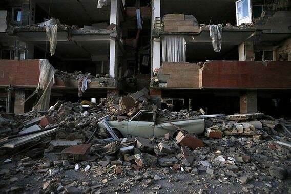 Число погибших при землетрясении на границе Ирана и Ирака превысило 350 человек